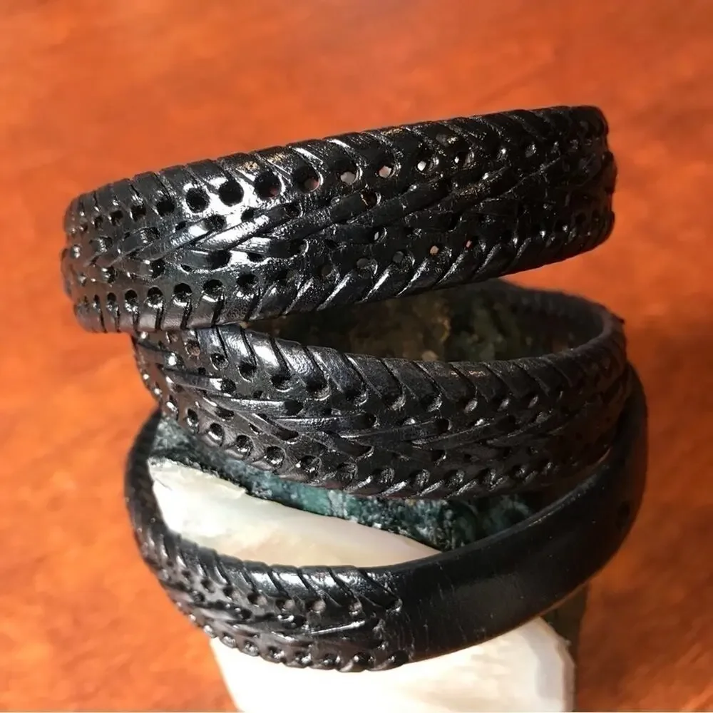 Unique Fine Woven Leather Belt with Silver Hardware, Very Pretty, Size Medium